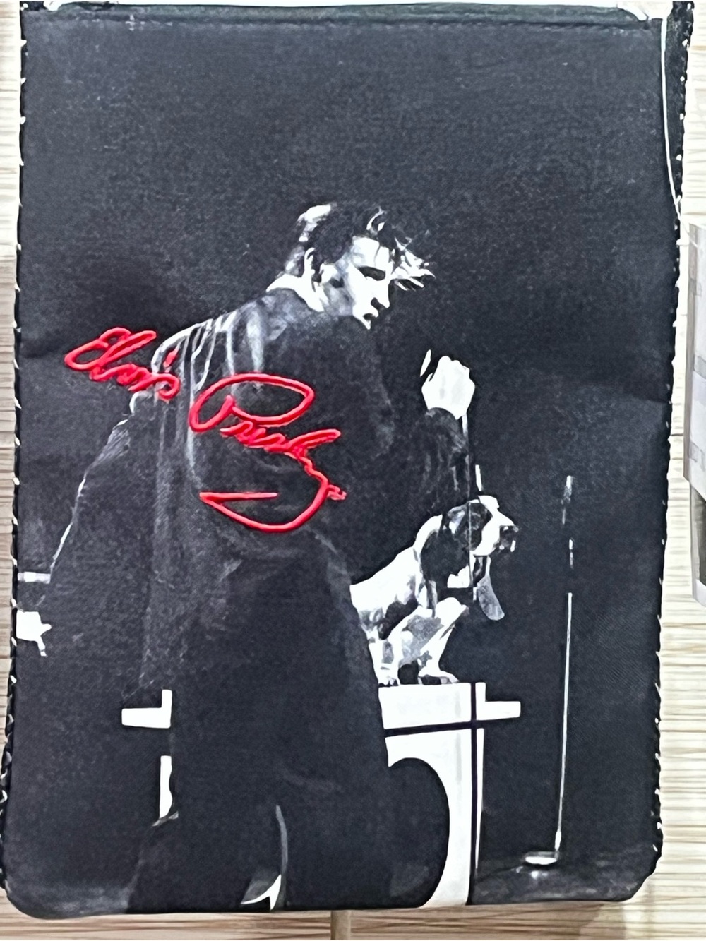 Elvis Presley Black Graphic Crossbody Bag with Red Script - Picture 5 of 7